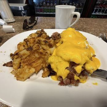 Freight Street Grill - Irish Benedict and Home Fries. The hollandaise was vivid but didn't have the traditional taste. - Breakfast & Brunch Near Me - Waterbury, Connecticut Freight Street Grill - Irish Benedict and Home Fries. The hollandaise was vivid but didn't have the traditional taste. - Breakfast & Brunch Near Me - Waterbury, Connecticut