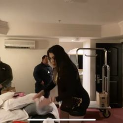 Hotel Ticuan - Police packing Vanessa's things