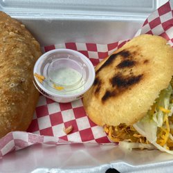 Arepas Lovers - Ground Beef Empanadas and Shredded Chicken Arepa
