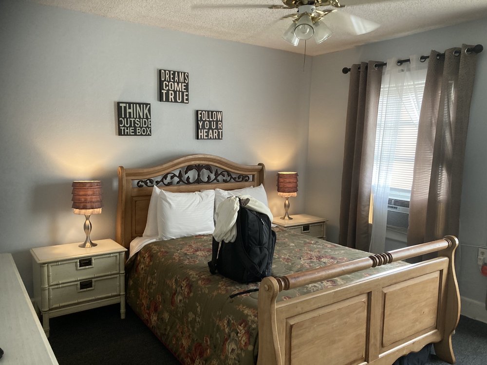 CASSADAGA HOTEL Updated October 2024 117 Photos & 53 Reviews 355 Cassadaga Rd, Lake Helen