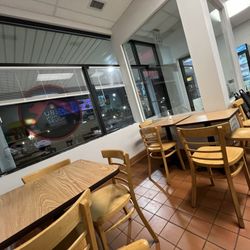 Cebu Lechon House - Inside