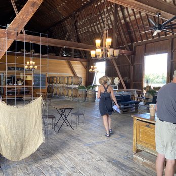 Ravines Wine Cellars - Wine Tasting Room Near Me - Geneva, New York