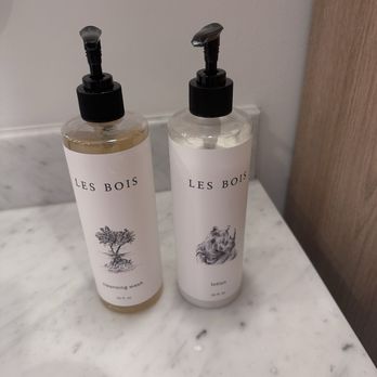 Virgin Hotels - Room bathroom lotion and wash smelled amazing - Hotels Near Me - Nashville, Tennessee