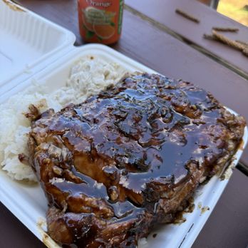Braddah Hutts BBQ Grill - Pork Ribs - Barbeque Near Me - Hana, Hawaii