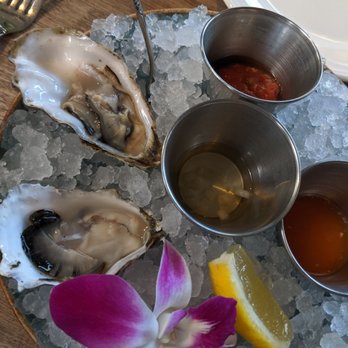 Herringbone Waikiki - They have oysters! Also available on happy hour. - Seafood Near Me - Honolulu, Hawaii