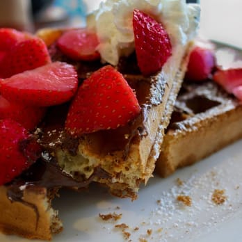 Bogart's Cafe - Strawberry Waffle - Breakfast & Brunch Near Me - Honolulu, Hawaii