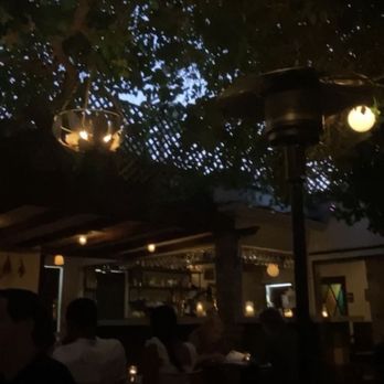 Bacari W 3rd - Outside patio area - Breakfast & Brunch Near Me - Los Angeles, California