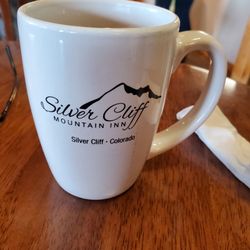 Silver Cliff Mountain Inn & Restaurant