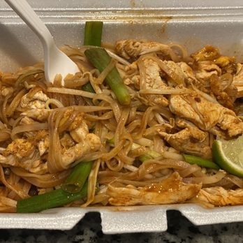 Malakor Thai Cafe - Chicken Pad Thai - Thai Near Me - West Palm Beach, Florida Malakor Thai Cafe - Chicken Pad Thai - Thai Near Me - West Palm Beach, Florida