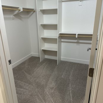 Skyloft Apartments - Clean closet - Apartments Near Me - Irvine, California Skyloft Apartments - Clean closet - Apartments Near Me - Irvine, California