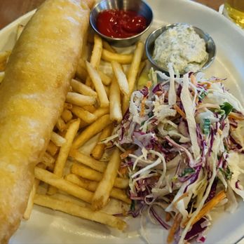 LOCAL Public Eatery Liberty Village - Fish and Chips - Sports Bars Near Me - Toronto, Ontario