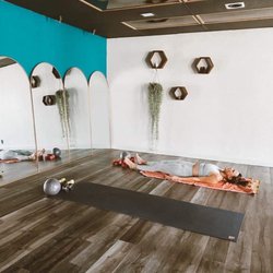 Twin Star Yoga - Yoga Class
