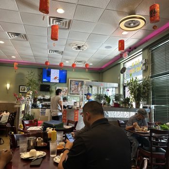 Hong Kong City BBQ - Dining room - Dim Sum Near Me - Tamarac, Florida Hong Kong City BBQ - Dining room - Dim Sum Near Me - Tamarac, Florida