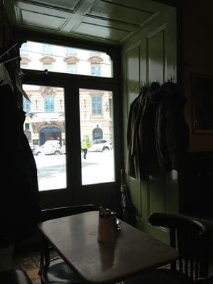 Kleines Café by null