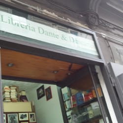 Dante & Descartes - La nuova sede della libreria di via Mezzocannone