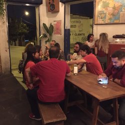 Cervejaria Viela - Communal table