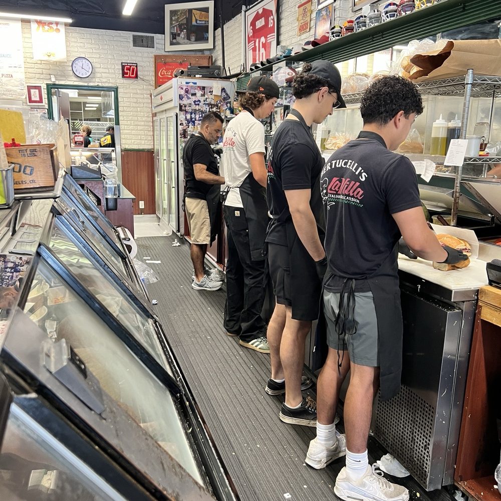 Bertucelli's La Villa - Sandwich makers - Sandwiches Near Me - San Jose, California