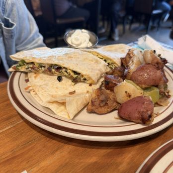 Jason's Cafe - Breakfast Quesadilla - American Near Me - Menlo Park, California