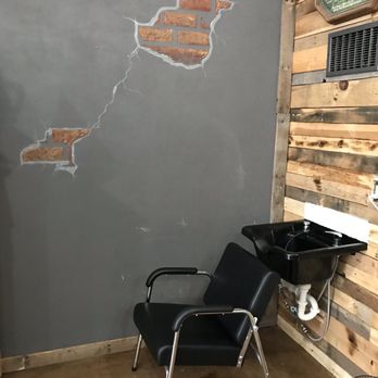 Arrived Mens Salon - Men's Hair Salons Near Me - Bloomington, Illinois Arrived Mens Salon - Men's Hair Salons Near Me - Bloomington, Illinois