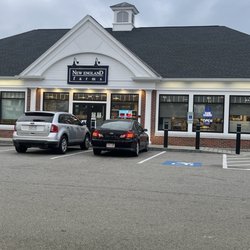 Lloyd’s Deli & More