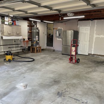 Red Carpet Flooring - Before - Flooring Near Me - Lafayette, California