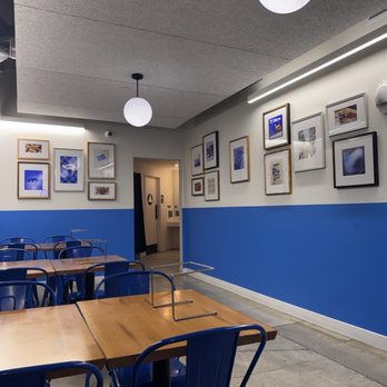 Square Pie Guys - seating area - Pizza Near Me - Walnut Creek, California
