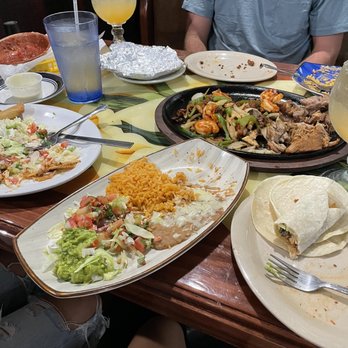 Las Lomas - Couldn't WAIT to tear it up so I was late on a picture - Mexican Near Me - Altamonte Springs, Florida Las Lomas - Couldn't WAIT to tear it up so I was late on a picture - Mexican Near Me - Altamonte Springs, Florida