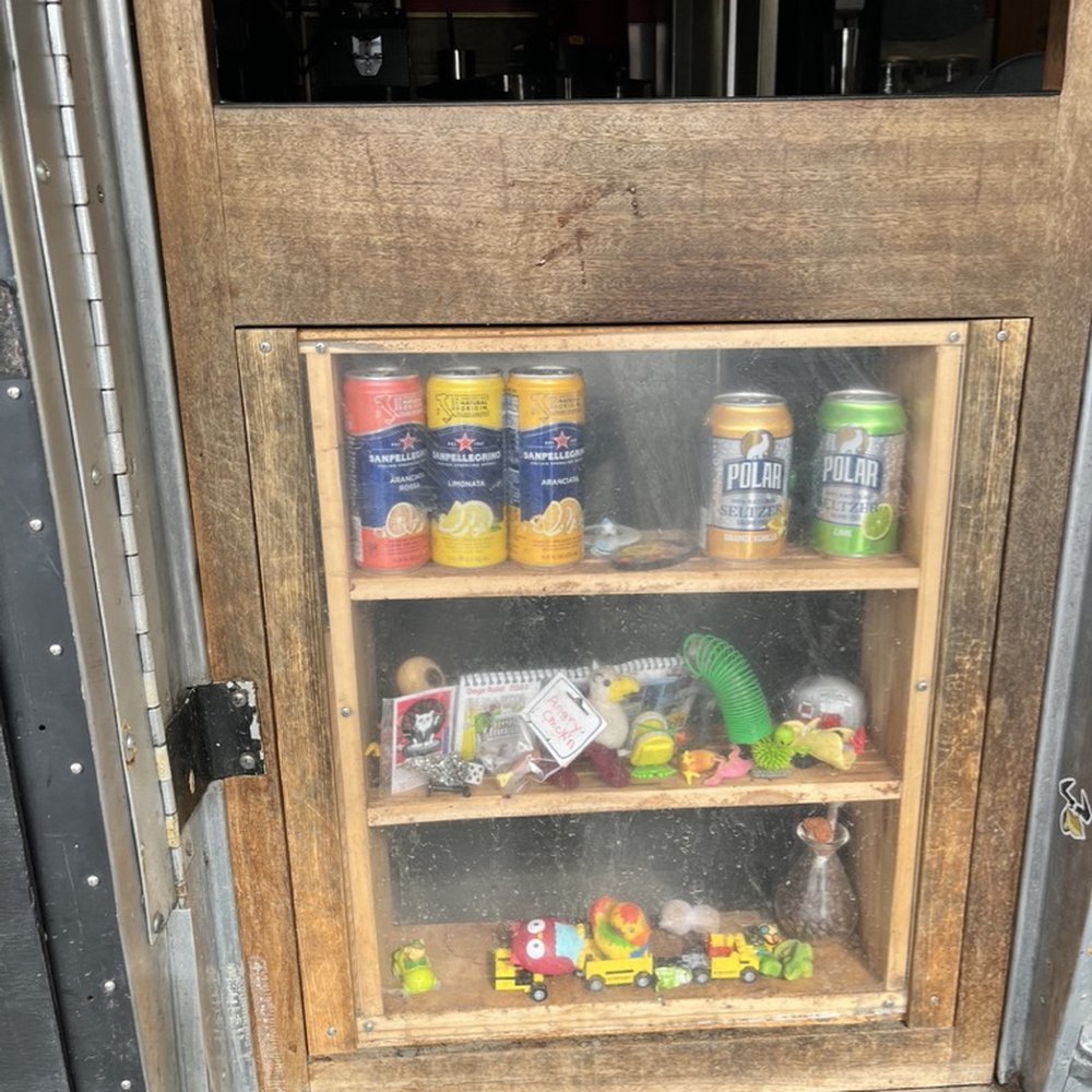 J Vein Caffé - Food Trucks Near Me - Portland, Oregon