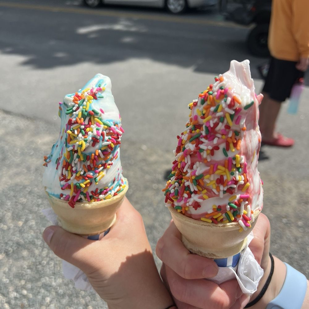 Strawberry and cotton candy Strawberry and cotton candy