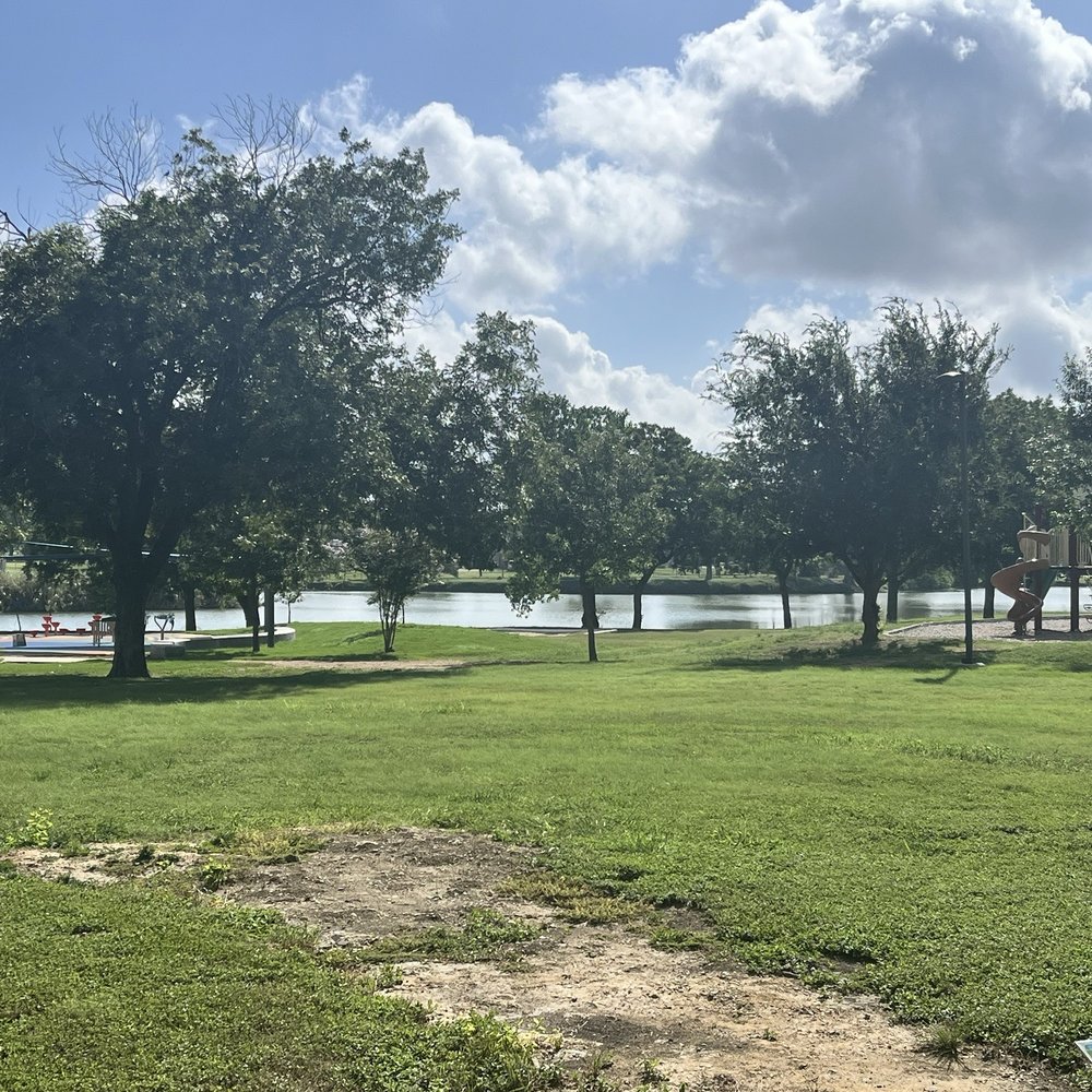 Murphy Park - Parks Near Me - Taylor, Texas