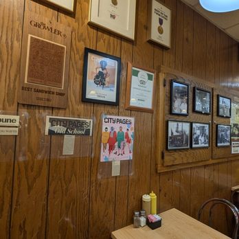 Cecils - Delis Near Me - Saint Paul, Minnesota