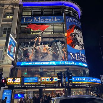 Les Misérables - Exterior - Performing Arts Near Me - London, XGL Les Misérables - Exterior - Performing Arts Near Me - London, XGL