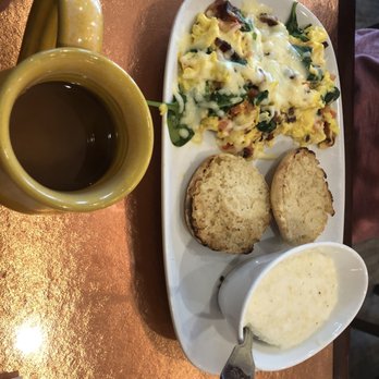 Another Broken Egg Cafe - Cafes Near Me - Lake Mary, Florida