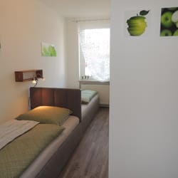 Ferien³wohnungen Berlin-Karow - 2.Schlafzimmer Wohnung Dorfblick (EG)