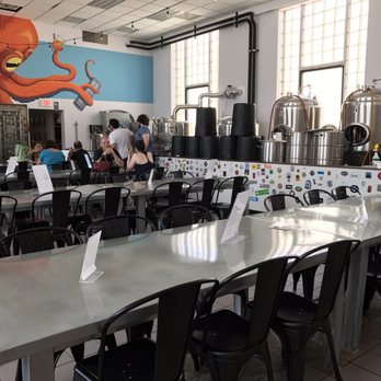 Man Skirt Brewing - Interior - Breweries Near Me - Hackettstown, New Jersey Man Skirt Brewing - Interior - Breweries Near Me - Hackettstown, New Jersey