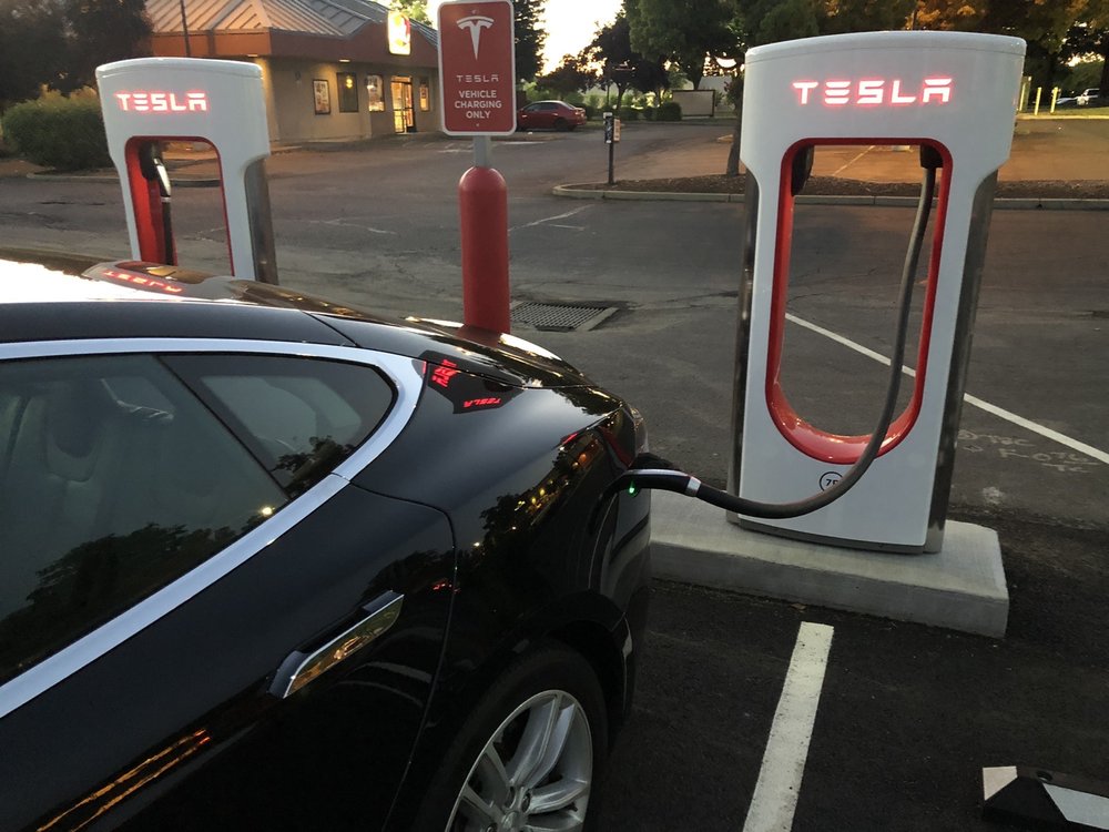 TESLA CHARGING STATION Updated July 2024 1951 E 20th St, Chico