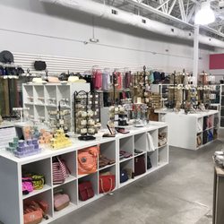 Ten Dollar Boutique - Accessories