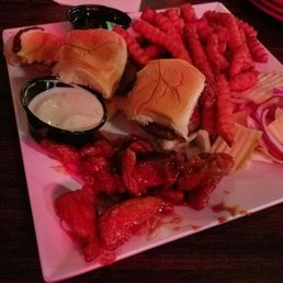 Boneless wings are a joke! They used to have the best Boneless wings in town, but now they're terrible Boneless wings are a joke! They used to have the best Boneless wings in town, but now they're terrible