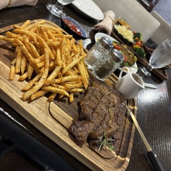 Cozy Cafe - Modern European Near Me - Bethlehem, Pennsylvania
