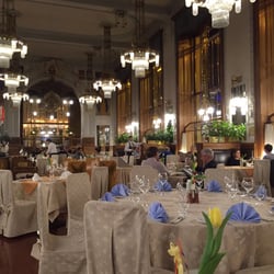 Francouzská restaurace Art Nouveau - Really beautiful restaurant!