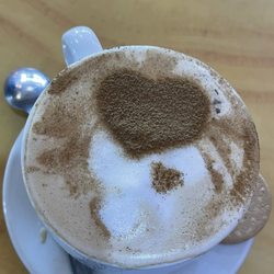 Dulce Mami Cafe - Vanilla Cappuccino with two cookies in the side (super cute cinnamon heart was a nice touch)