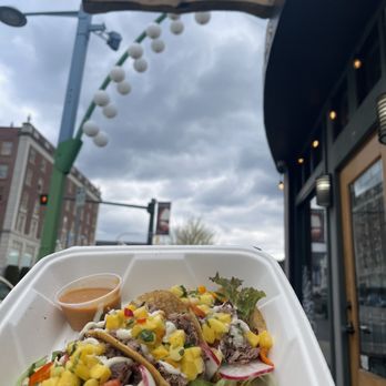 Cafe Wylde - Peach habanero jackfruit taco's - Cafes Near Me - Everett, Washington