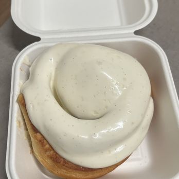 Vato - Cinnamon roll - Bakeries Near Me - Brooklyn, New York
