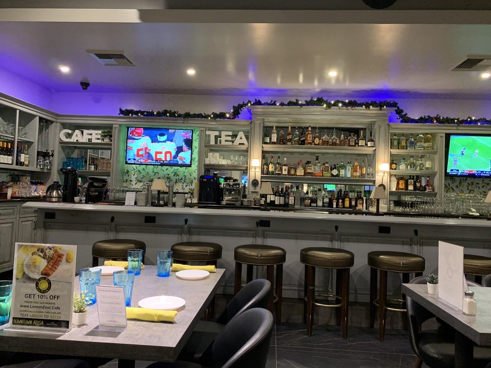 Lemon Zest Cafe, Azusa Roadtrippers