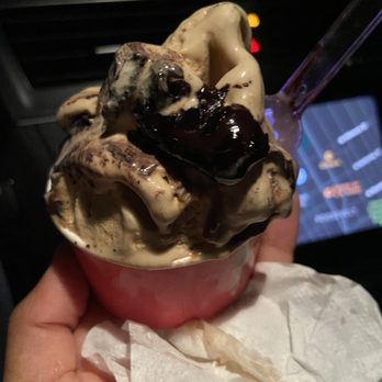 Pomo - Phoenix - gelato - dark chocolate espresso - Pizza Near Me - Phoenix, Arizona Pomo - Phoenix - gelato - dark chocolate espresso - Pizza Near Me - Phoenix, Arizona