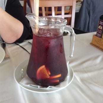 L'escamarlà - Sangria - Seafood Near Me - Barcelona, B L'escamarlà - Sangria - Seafood Near Me - Barcelona, B