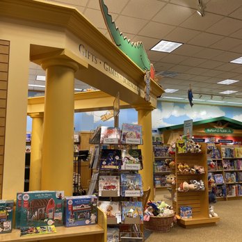 BARNES NOBLE Updated December 2025 48 Photos 34 Reviews 12170