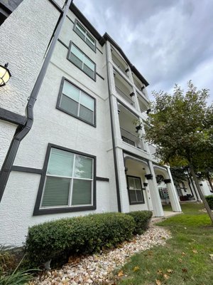 Century 380 apartments Exterior Painting - This is was a large 700 units apartments complex exterior painting in Austin TX.
part of the Painting preparation was including power washing on all the exterior wall surface including breezeways Century 380 apartments Exterior Painting - This is was a large 700 units apartments complex exterior painting in Austin TX.
part of the Painting preparation was including power washing on all the exterior wall surface including breezeways