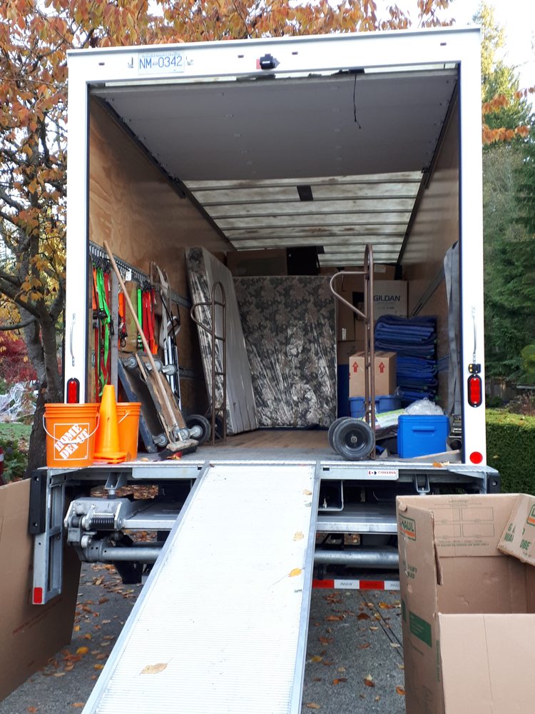 VANCOUVER HOME MOVERS Updated August 2024 23 Photos 125a1030 Denman Street, North