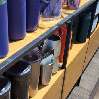 Starbucks - Coffee & Tea Near Me - Honolulu, Hawaii